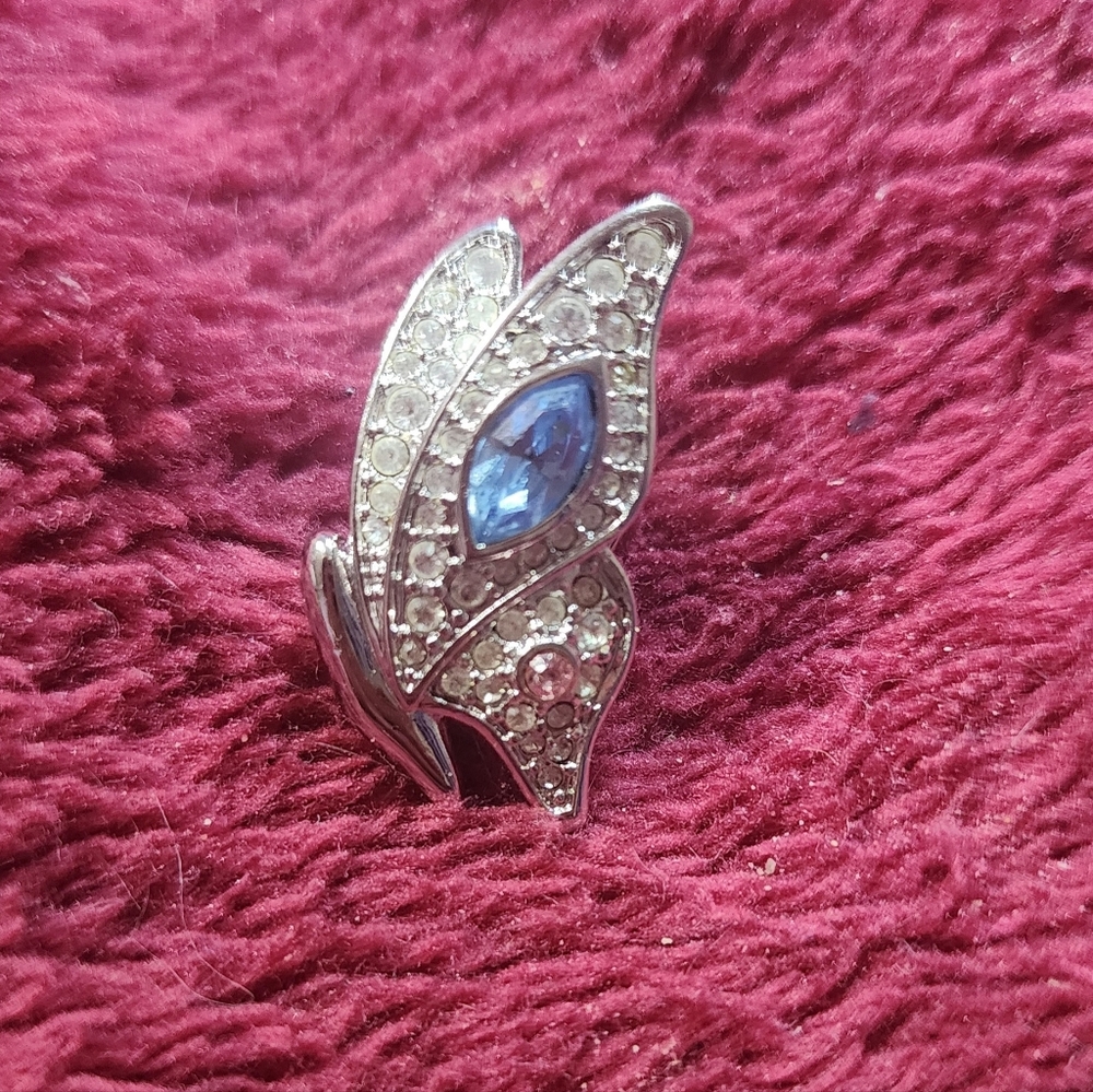 Swarovski Silver Tone White And Blue Rhineatone Butterfly Broach Swan Logo